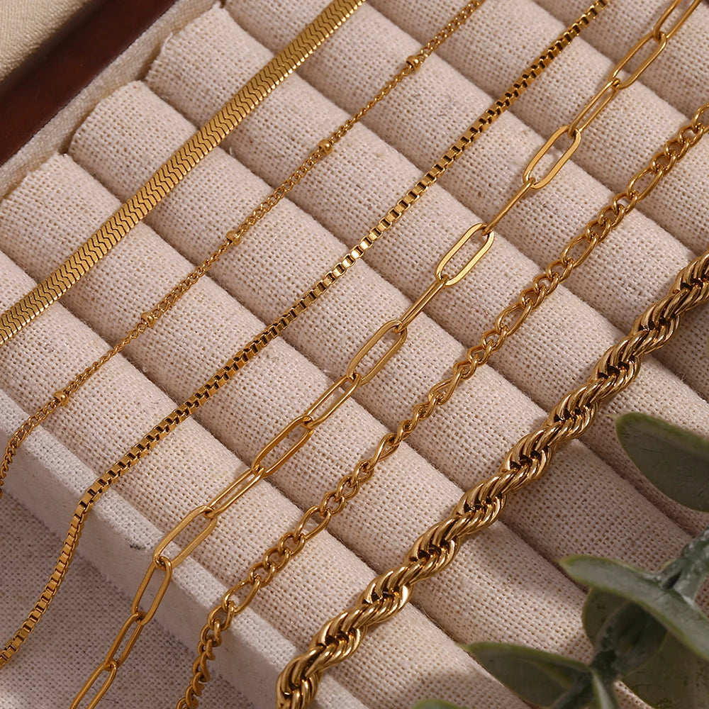 Blade Figaro Twists Chains Bracelet