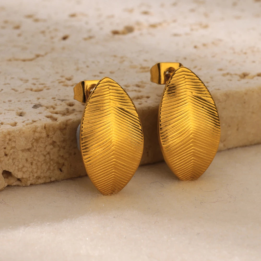 Elegance Geometry Texture Earrings