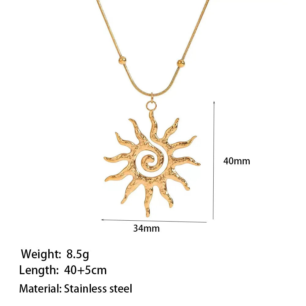 Chic Sun Shaped Pendant Necklace