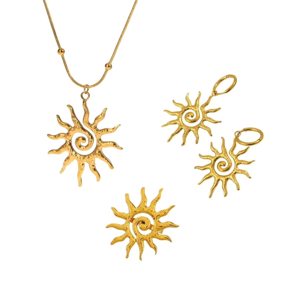 Chic Sun Shaped Pendant Necklace